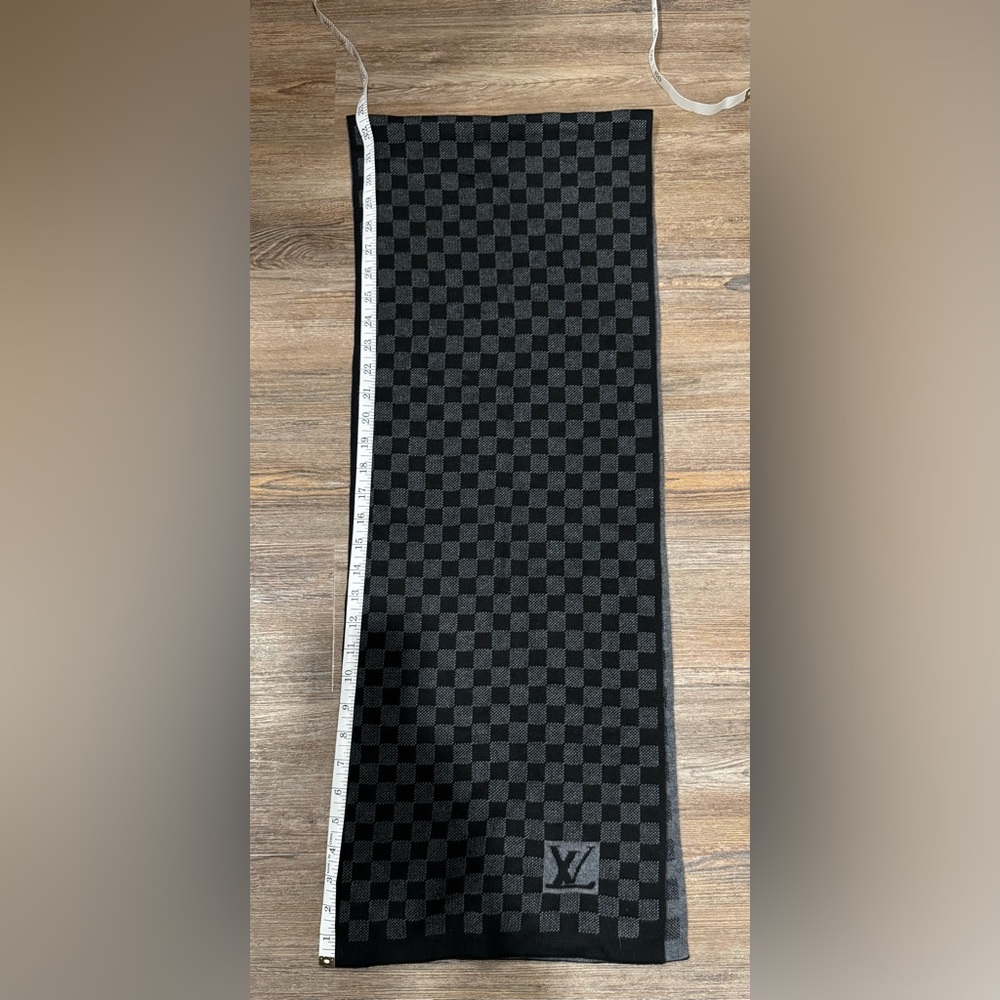 Damier Design Black Scarf